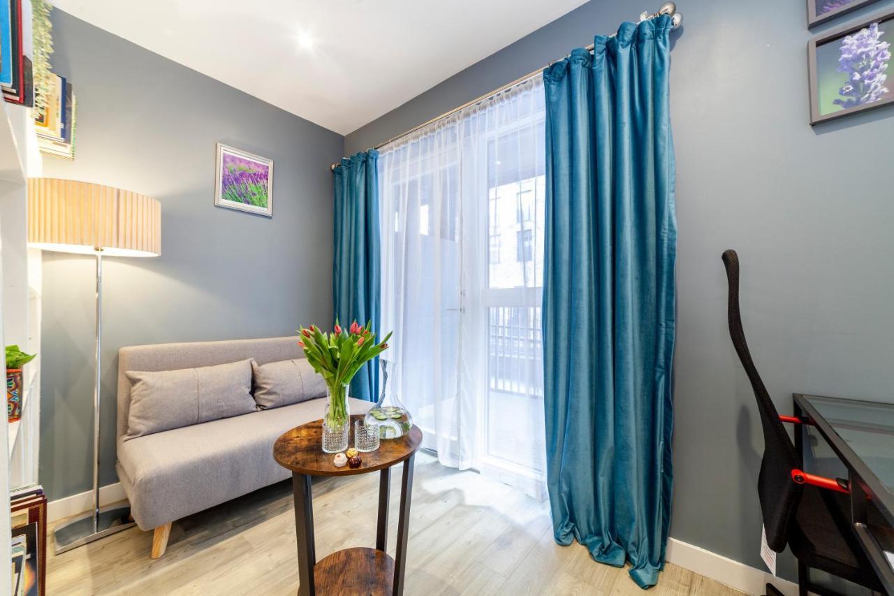 Private Double Bd With Optional Balcony, 15 Mins To London Ccアパートメント エクステリア 写真
